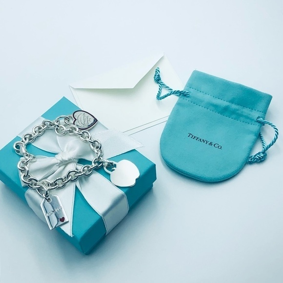 Tiffany & Co CUSTOM New York Heart ID Tag Apple Charm Bracelet with PACKAGING - Picture 14 of 14